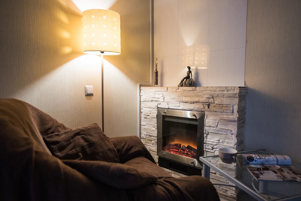 Studio Ember At Maidan Konstytutsii Kharkov Ngoại thất bức ảnh
